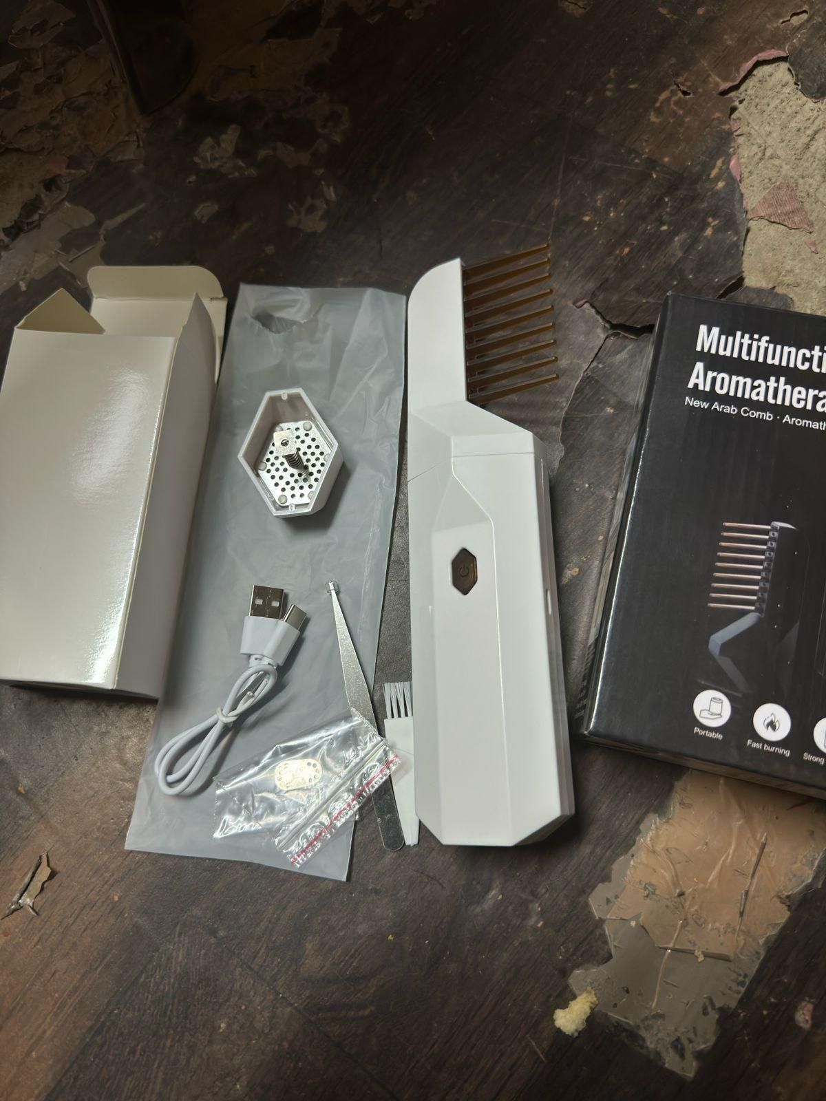 Multifunctional Fragrance Comb – Massage & Hair Care